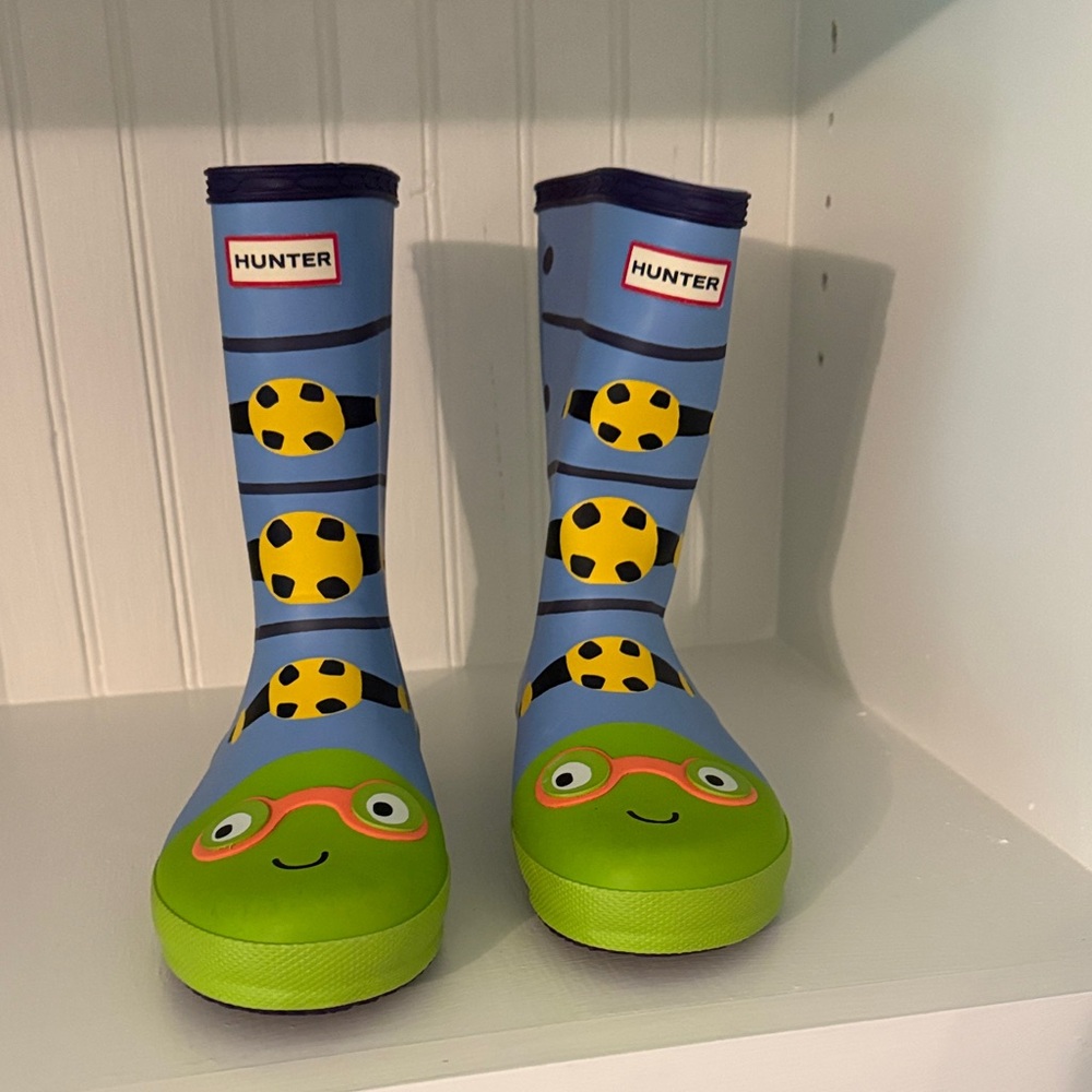 Hunter Kids' Playful Blue and Green Boots
